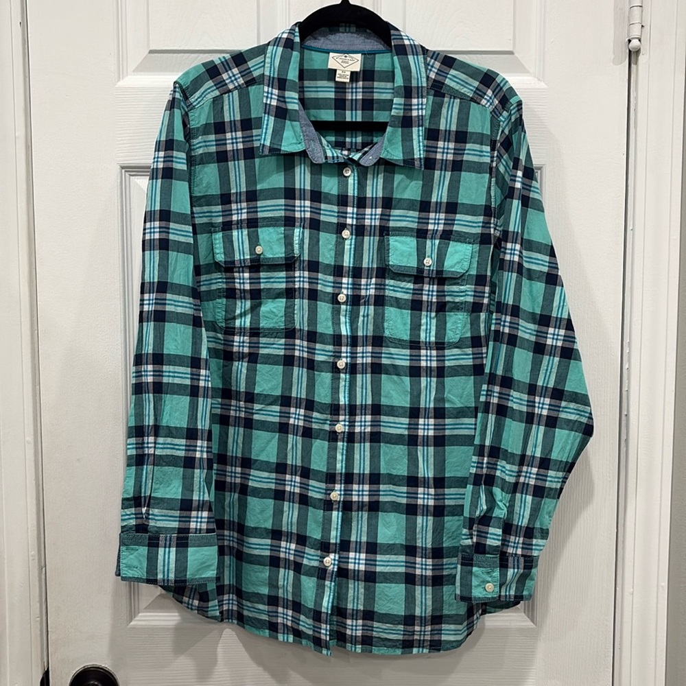Women’s 2x plaid cotton button down shirt
